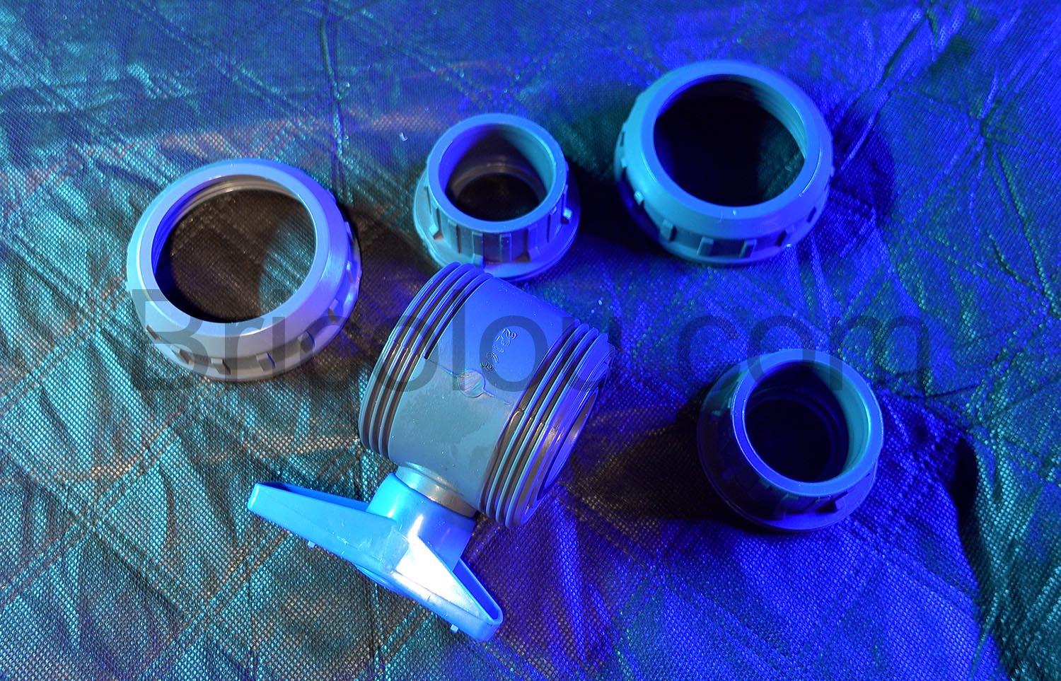 Vannes Interplast 40mm a coller double union demontable 4cm 40 mm PN16 PVC demonte Vannes Interplast 40mm à coller double union démontable 4cm 40 mm PN16 PVC fermé