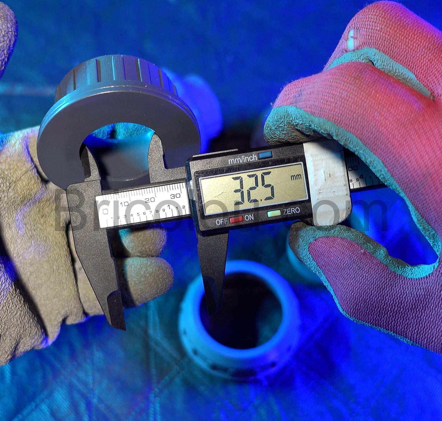 Vannes Interplast 40mm a coller double union demontable 4cm 40 mm PN16 PVC interieur Vannes Interplast 40mm à coller double union démontable 4cm 40 mm PN16 PVC intérieur