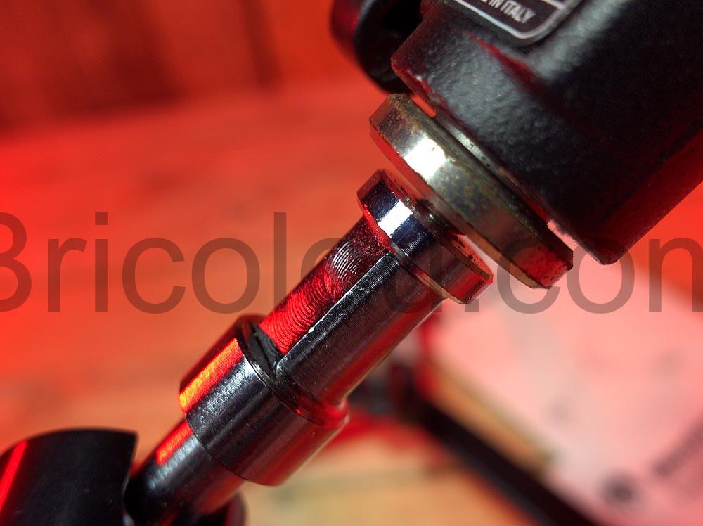 Manfrotto Magic Arm Bras magique 143 035 Super Clamp 003 Trepied meplat Manfrotto Magic Arm Bras magique 143 035 Super Clamp 003 Trépied méplat