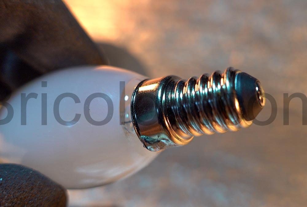 OSRAM Ampoule LED E14 4000 K 2,50 W Retrofit CLASSIC B culot