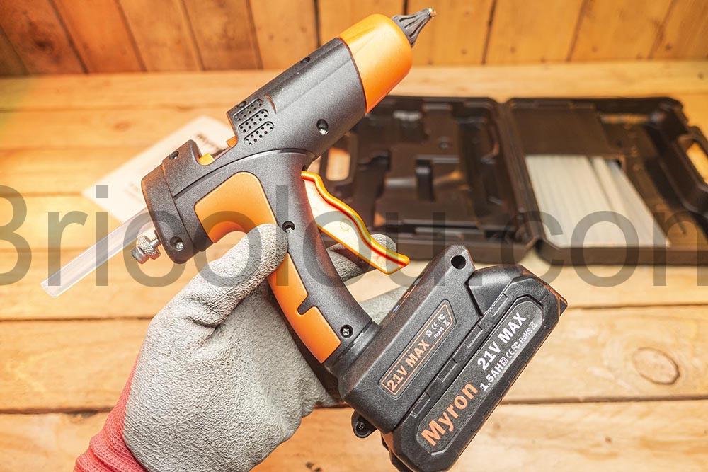 Pistocolle sur batterie Pistolet a Chaude Sans Fil Myron 70W Chauffage Rapide Affichage Temperature Reglable Pistocolle sur batterie Pistolet à Chaude Sans Fil Myron 70W Chauffage Rapide Affichage Température Réglable