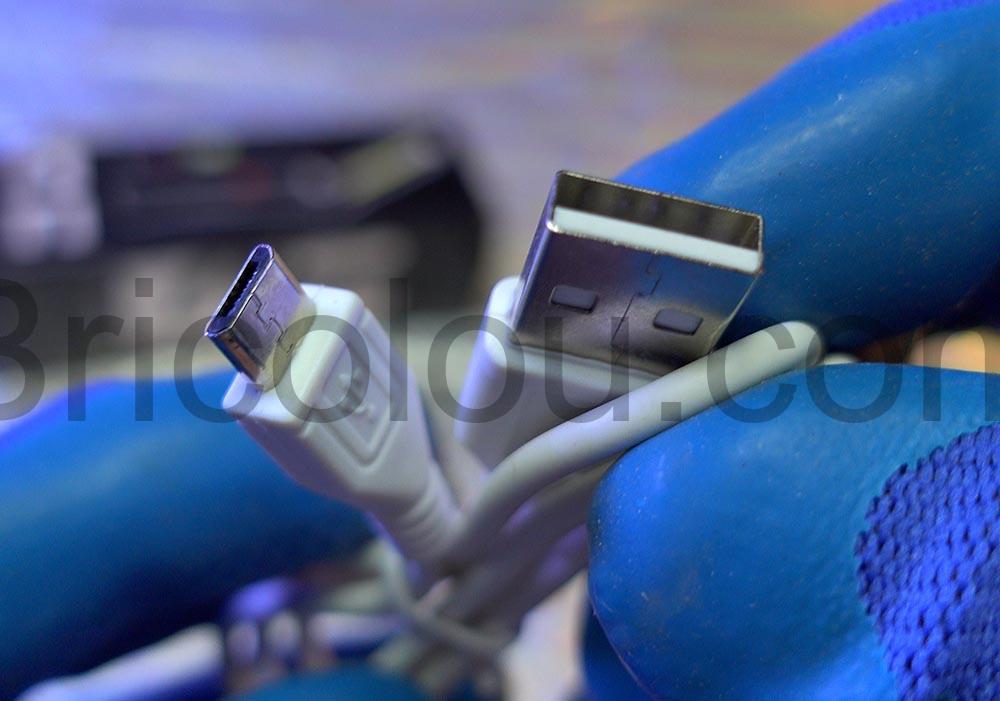 SunTop Lampe Travail Rechargeable Torche LED w52 cable SunTop Lampe Travail Rechargeable Torche LED w52 cable