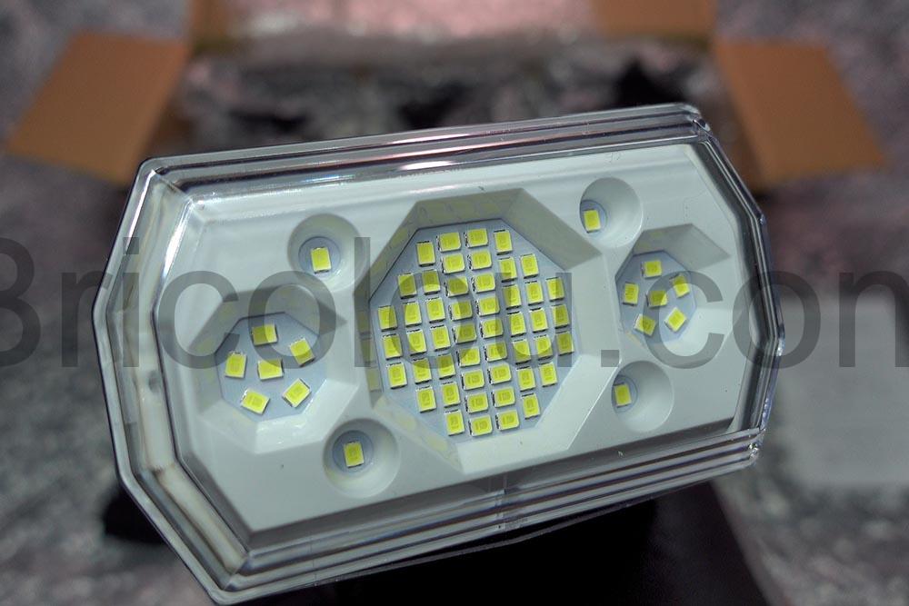 WeBeqer Spot Solaire Exterieur Lampe Jardin devant WeBeqer Spot Solaire Extérieur Lampe Jardin devant