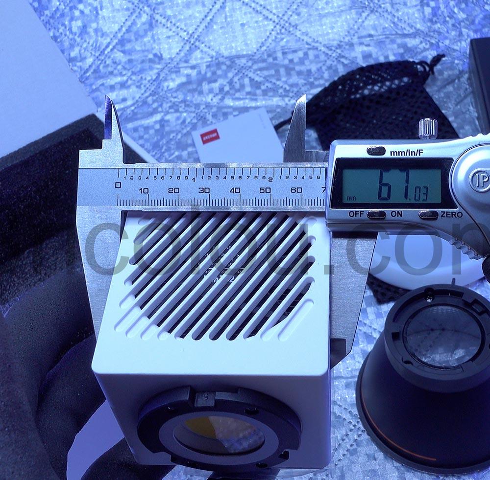 Zhiyun Molus G60 lumiere cine video Lampe LED 60 W spot hauteur Zhiyun Molus G60 lumière ciné vidéo Lampe LED 60 W spot hauteur