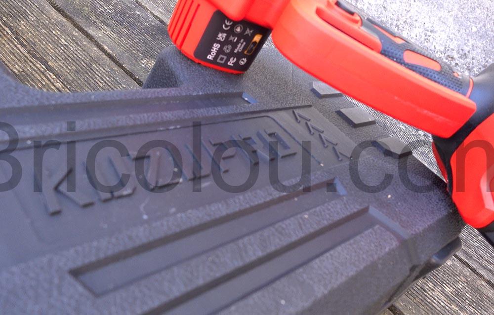 KUZUPRO Mini Tronconneuse elagueur Electrique Sans Fil Batterie logo KUZUPRO Mini Tronçonneuse élagueur Électrique Sans Fil Batterie logo