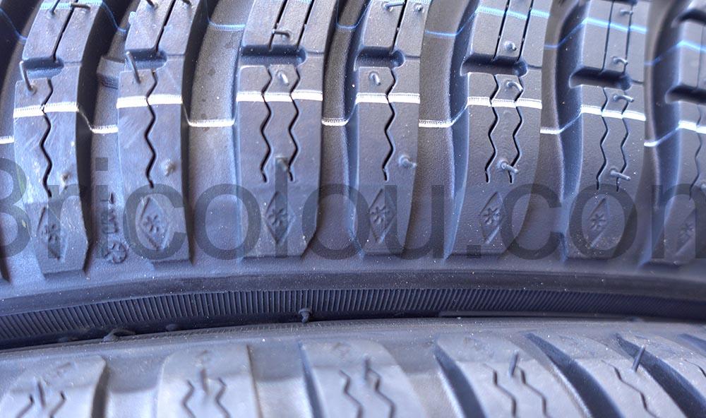 Kleber Krisalp HP3 EL MS 18565R15 92T Pneu Neige logo flocon Kleber Krisalp HP3 EL M+S 18565R15 92T Pneu Neige logo flocon