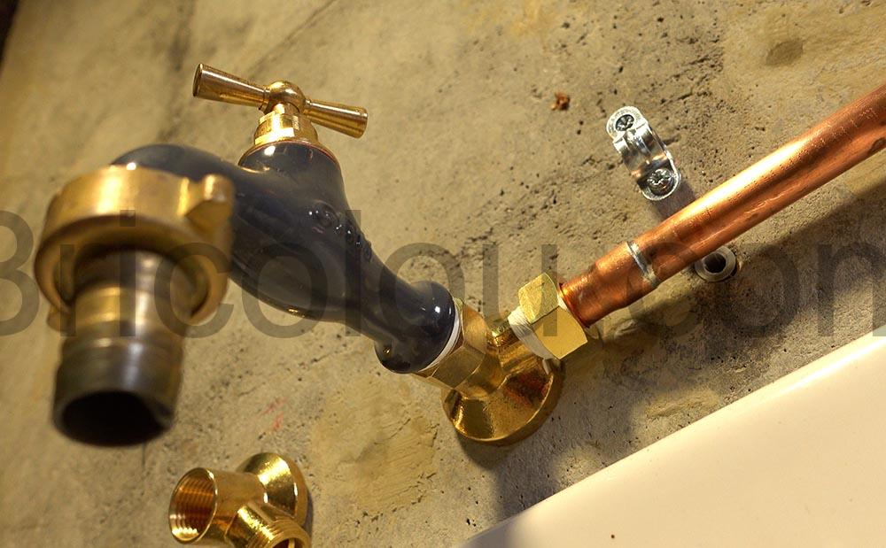 SOMATHERM FOR YOU Raccord cuivre droit souder tube cuivre O14 Ecrou tournant 15 2 cuivre SOMATHERM FOR YOU Raccord cuivre droit souder tube cuivre Ø14 Ecrou tournant 15 2 cuivre