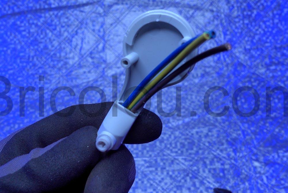 Zenitech Prise Fiche electrique male extra plate 16A branchement Zenitech Prise Fiche électrique mâle extra plate 16A branchement