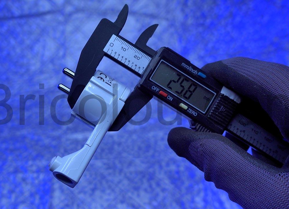 Zenitech Prise Fiche electrique male extra plate 16A eppaisseur Zenitech Prise Fiche électrique mâle extra plate 16A éppaisseur