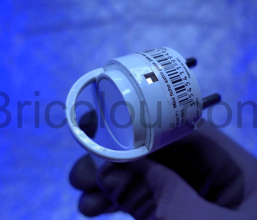 Zenitech Prise Fiche electrique male extra plate 16A sticker Zenitech Prise Fiche électrique mâle extra plate 16A sticker