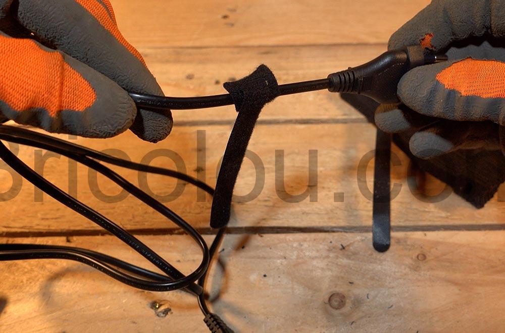 IKadiya Attache Cable Nylon scratch electrique IKadiya Attache Cable Nylon scratch