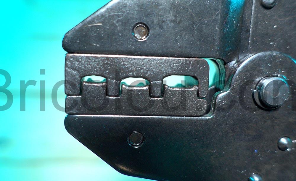 Pince a sertir STANEW 700 Cosse Electriques dent Pince à sertir STANEW 700 Cosse Electriques dent