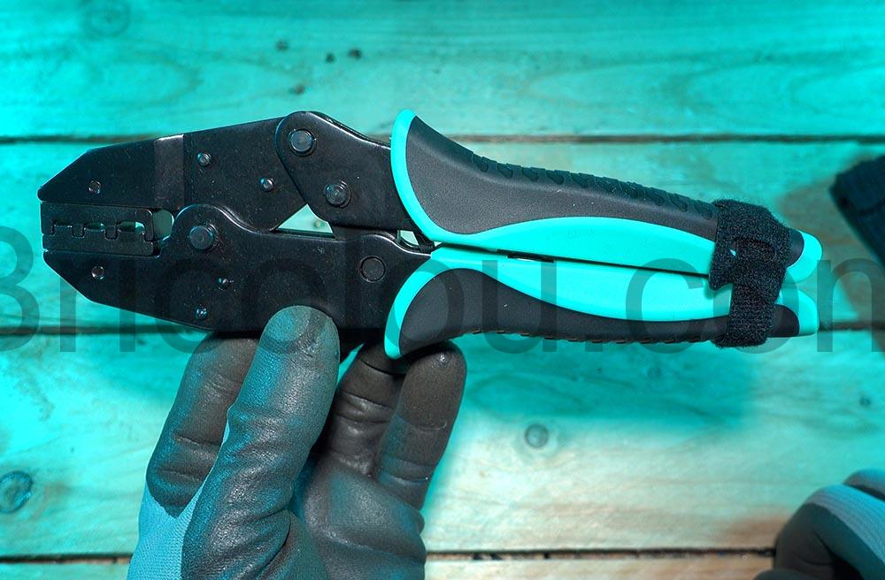 Pince a sertir STANEW 700 Cosse Electriques scratch Pince à sertir STANEW 700 Cosse Electriques scratch