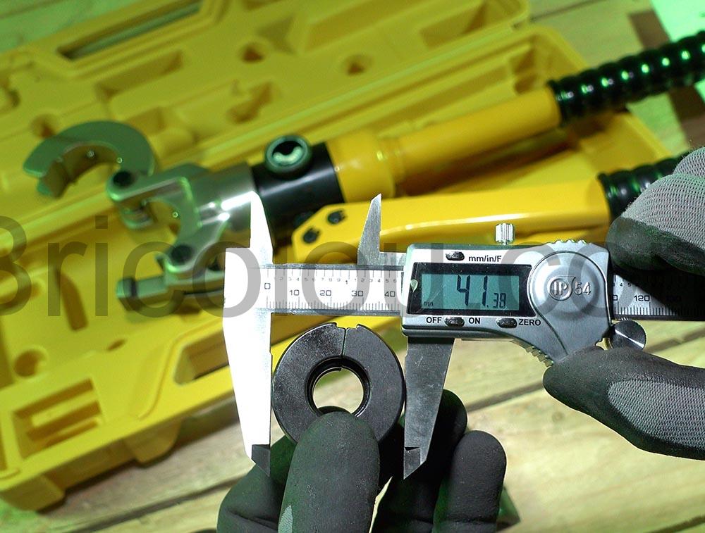 Teeno Pince Sertir Multicouche professionnelle TH 16 20 26 32 diametre Teeno Pince Sertir Multicouche professionnelle TH 16 20 26 32 diametre