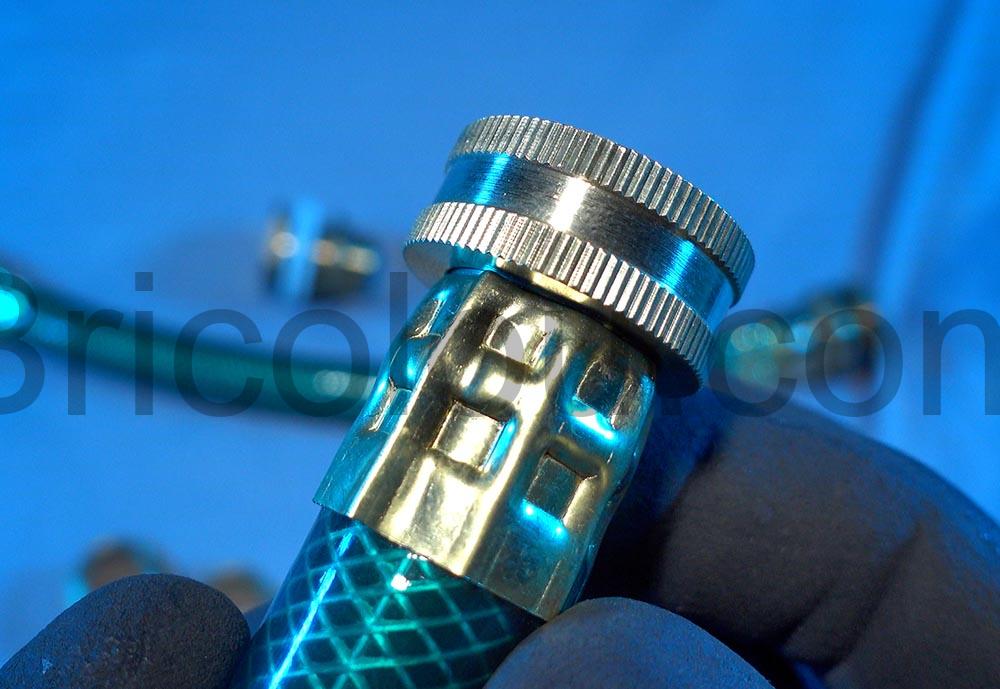 Wadeao Comment connecter ensemble plusieurs cuve a eau pincement Wadeao Comment connecter ensemble plusieurs cuve à eau pincement