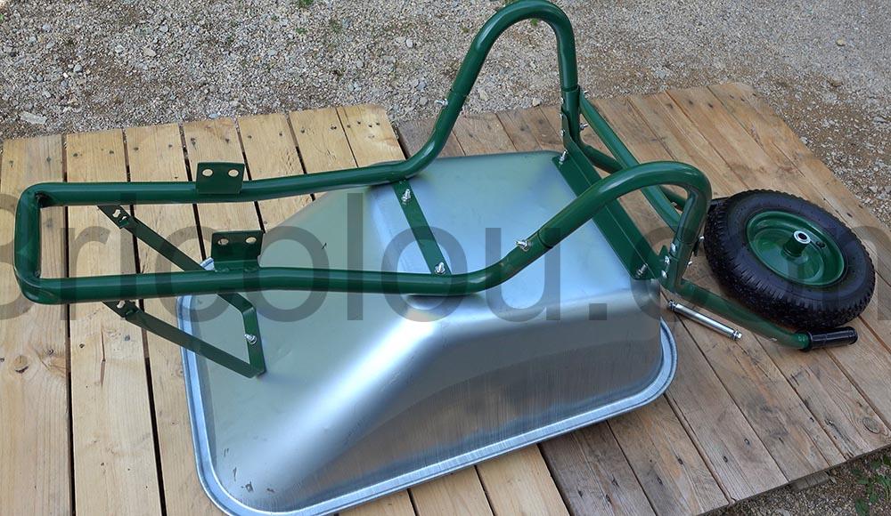 Assemblage Brouette 100L jardinage AIRAJ sol Assemblage Brouette 100L jardinage AIRAJ sol