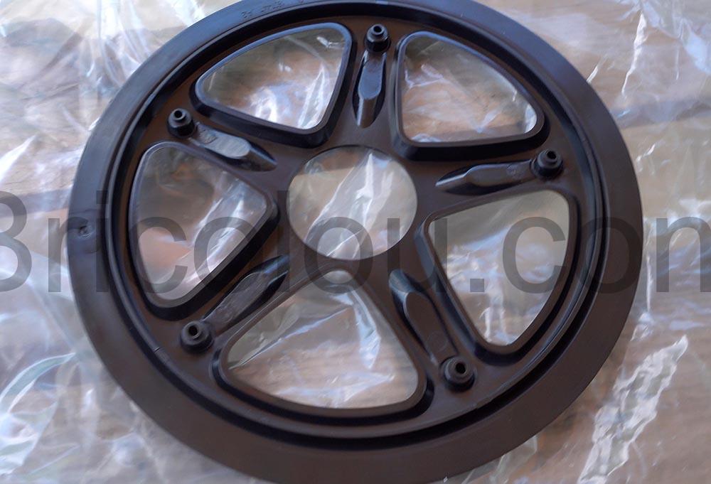 Remplacement dun protege garde chaine sur Velo BTwin Decathlon a larrache dessous Remplacement d'un protège garde chaîne sur Vélo BTwin Decathlon à l'arrache dessous