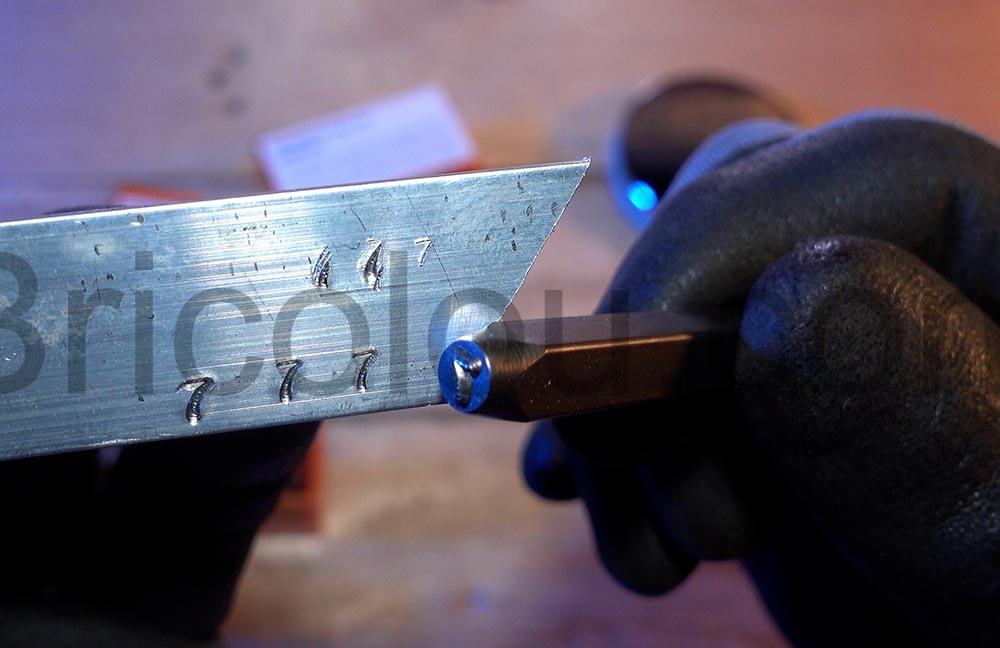 Kotsy Kit marteau poincon lettre a frapper 7 Kotsy Kit marteau poinçon lettre à frapper 7