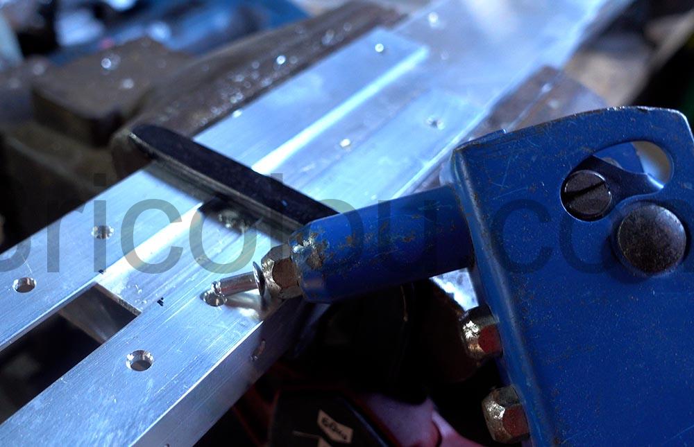 Rapid 5000378 Rivets aluminium O4 x 8mm pose Rapid 5000378 Rivets aluminium Ø4 x 8mm pose