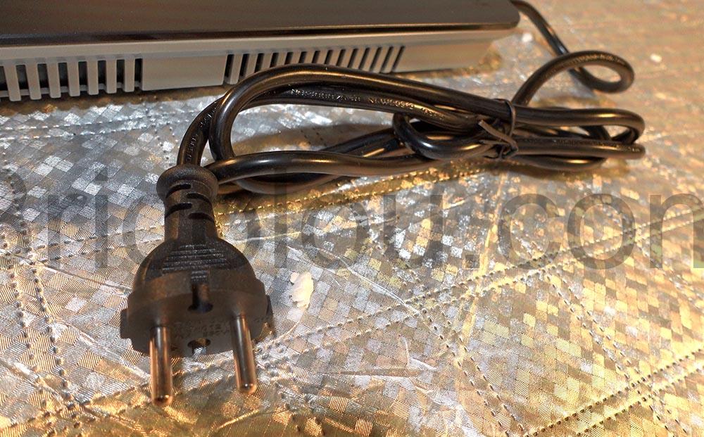 plaque induction portable AMZCHEF 2000W cuisson electrique prise plaque induction portable AMZCHEF 2000W cuisson électrique prise