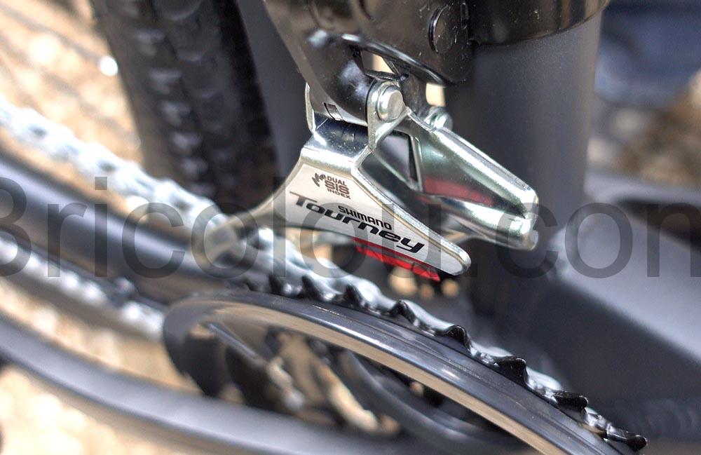 HITWAY Velo Assistance electrique 36V 11.2Ah 250W Shimano 21 Vitesses 26 pouces avant HITWAY Vélo Assistance électrique 36V 11.2Ah 250W Shimano 21 Vitesses 26 pouces avant