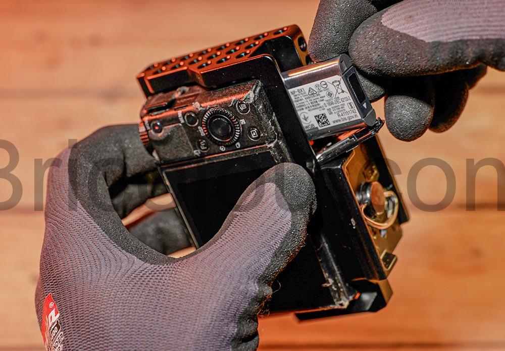 FuganSun cage Sony RX 100 M5 VA M3 M4 aluminium battery FuganSun cage Sony RX 100 M5 VA M3 M4 aluminium battery