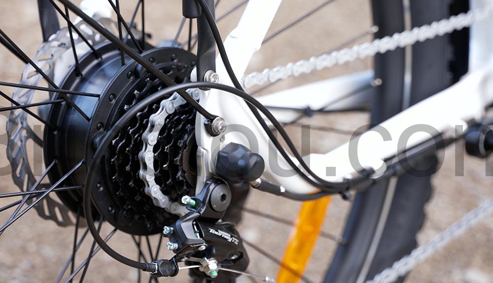 Velo electrique ville Hitway ElekGO 27.5 250W 36V BK18 7vitesses Vélo électrique ville Hitway ElekGO 27.5 250W 36V BK18 7vitesses