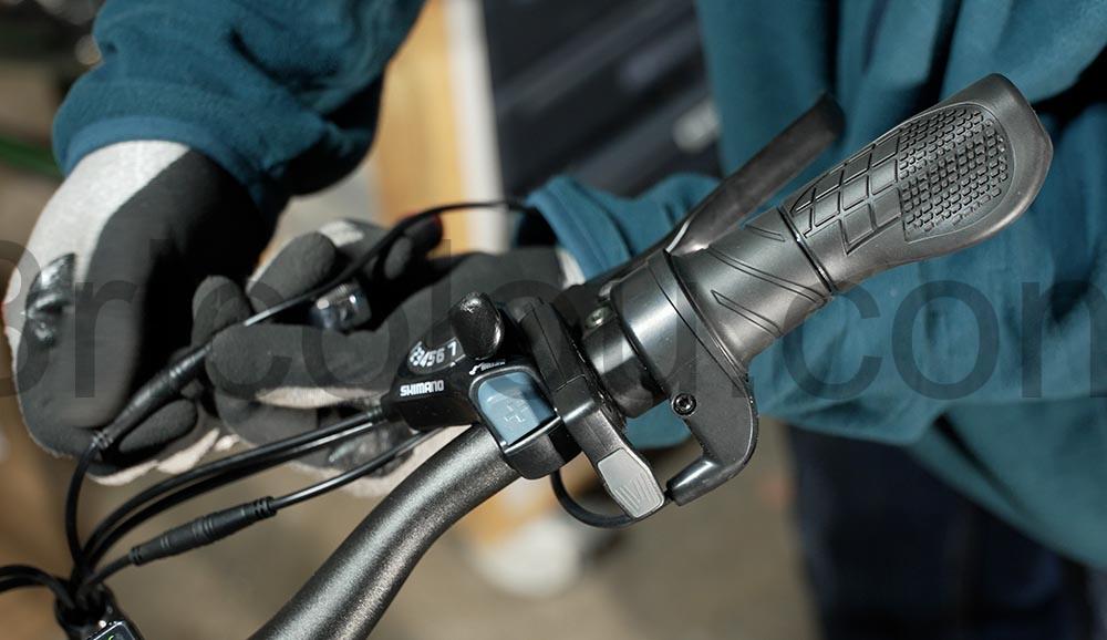 Pourquoi et comment installer un accelerateur poignee pour velo electrique Hitway branchement Pourquoi et comment installer un accélérateur poignée pour vélo électrique Hitway branchement