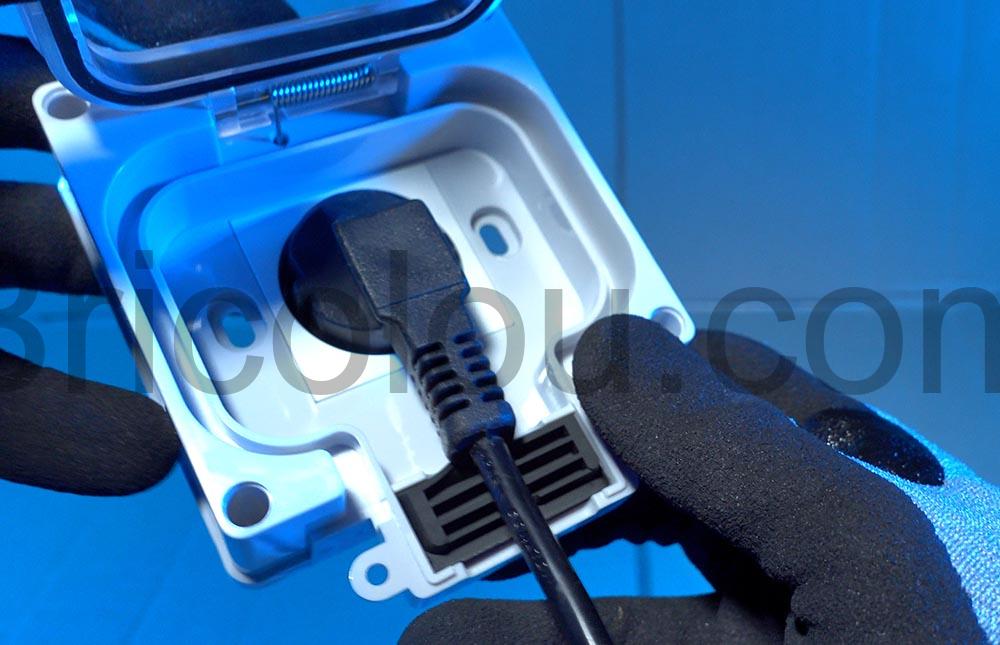 Prise exterieure IP66 kit PnP solaire branchement pluie enfiche Prise éxtérieure IP66 kit PnP solaire branchement pluie enfiché