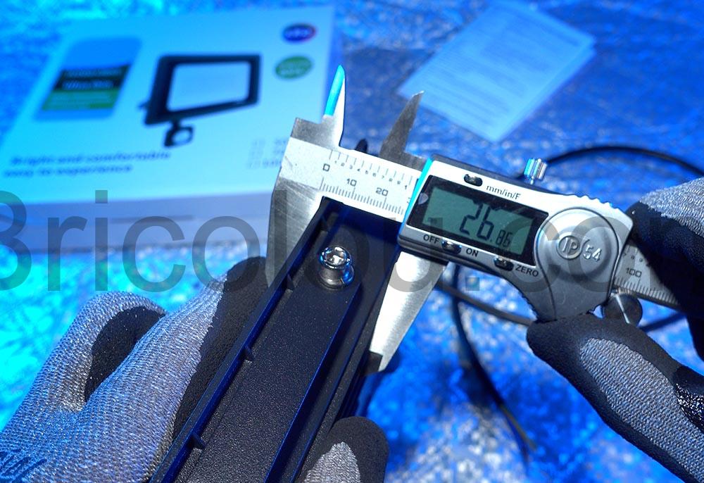 Projecteur LED detection mouvement exterieur epaisseur Projecteur LED détection mouvement extérieur epaisseur