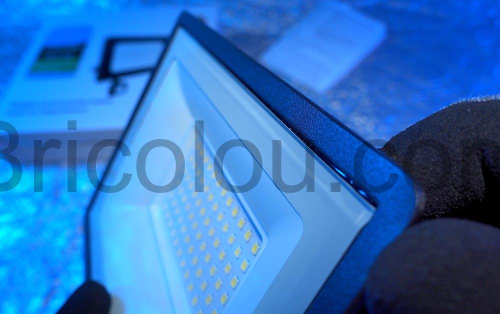 Projecteur LED detection mouvement exterieur joint Projecteur LED détection mouvement extérieur joint