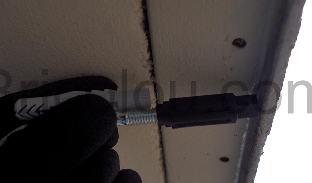 Comment fixer un objet lourd dans lisolation exterieure Fischer Thermax polystyrene Comment fixer un objet lourd dans l'isolation extérieure Fischer Thermax polystyrene