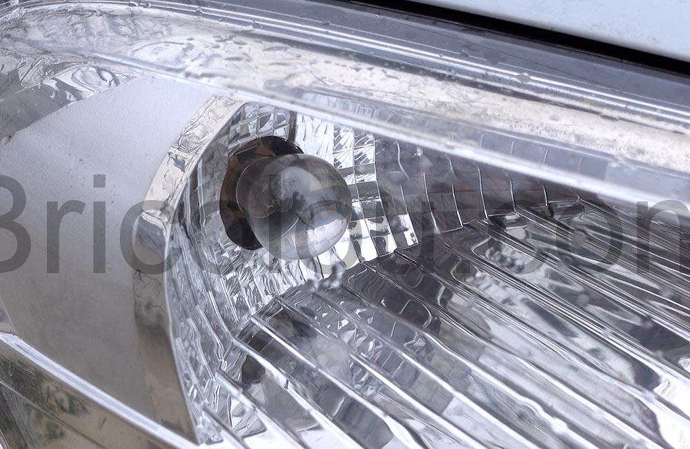 Dacia Osram 21W changer ampoule Lodgy feu de jour noircie Dacia Osram 21W changer ampoule Lodgy feu de jour noircie