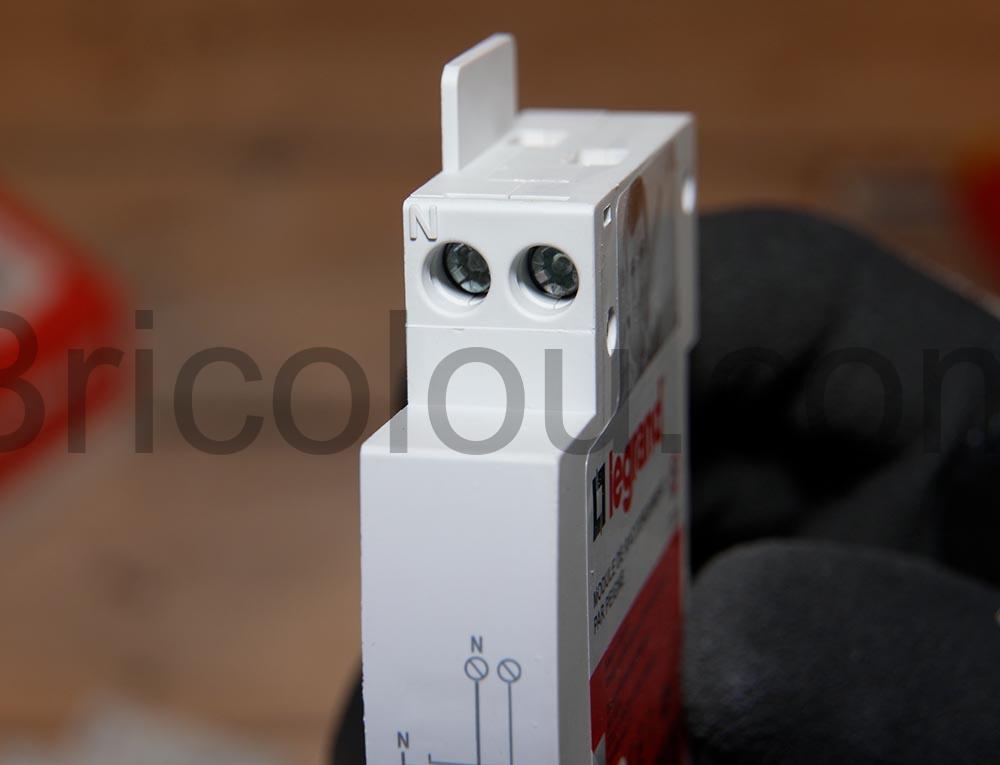 Legrand Kit de raccordement direct disjoncteur interrupteur differentiel 928 00 Neutre Legrand Kit de raccordement direct disjoncteur interrupteur différentiel 928 00 Neutre