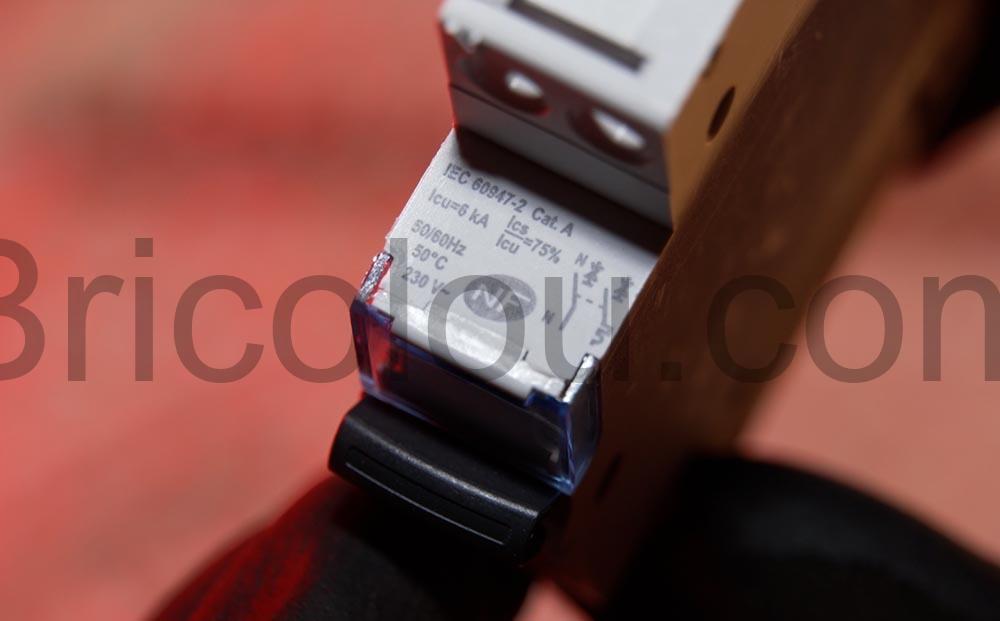 Legrand LEG406775 Disjoncteur 20 A Courbe C NF Legrand LEG406775 Disjoncteur 20 A Courbe C NF