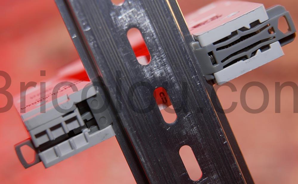 Legrand LEG406775 Disjoncteur 20 A Courbe C blocage Legrand LEG406775 Disjoncteur 20 A Courbe C blocage