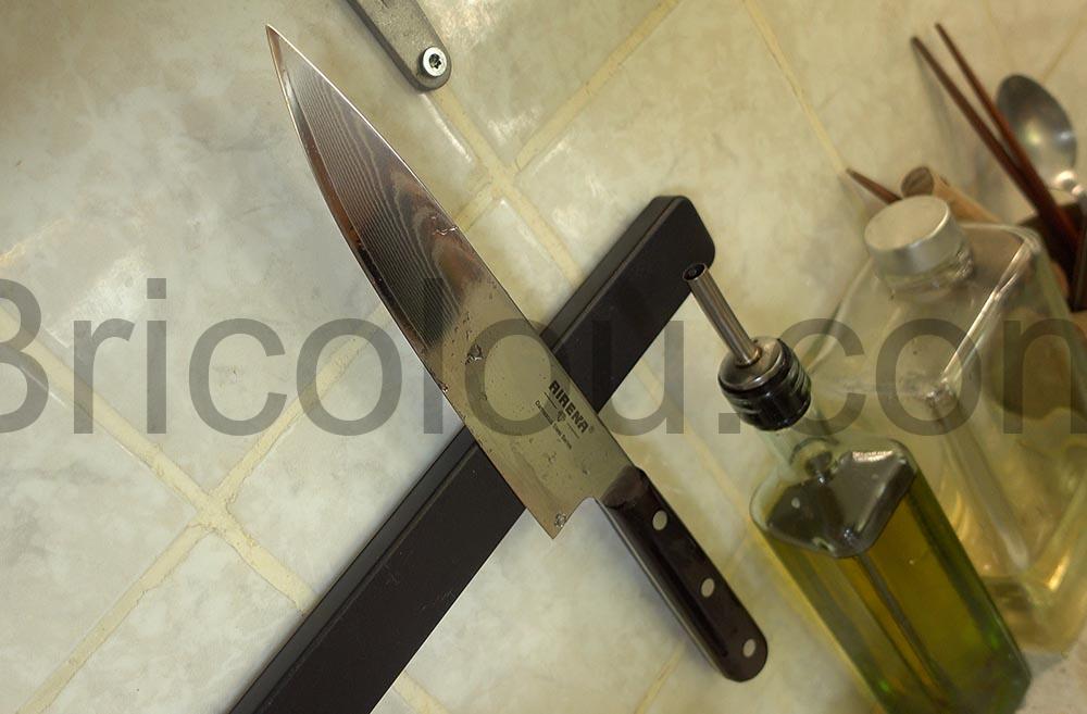 AIRENA Couteau Cuisine Professionnel Lame tranchante en acier Damas aimante AIRENA Couteau Cuisine Professionnel Lame tranchante en acier Damas aimanté