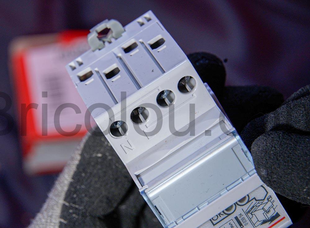 Legrand parafoudre 003951E T2T3 12kA connecteur Legrand parafoudre 003951E T2+T3 12kA connecteur