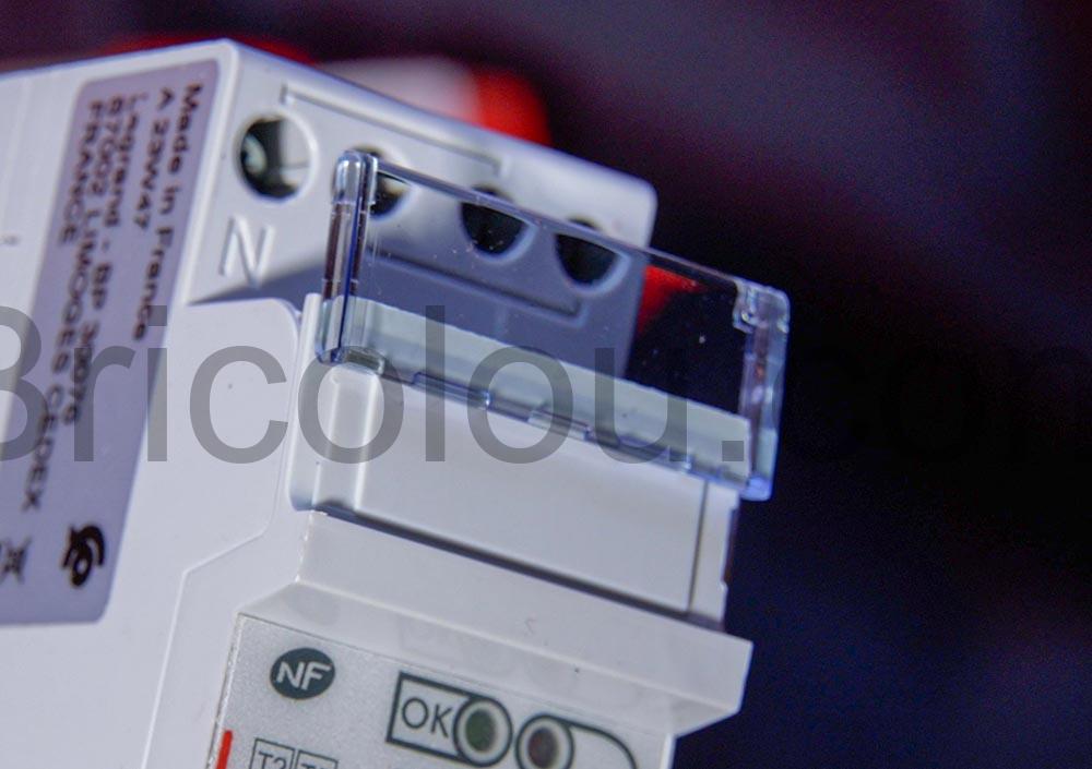 Legrand parafoudre 003951E T2T3 12kA fenetre Legrand parafoudre 003951E T2+T3 12kA fenetre