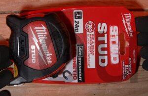 Milwaukee 8 metres ruban stud boite Milwaukee 8 metres ruban stud boite