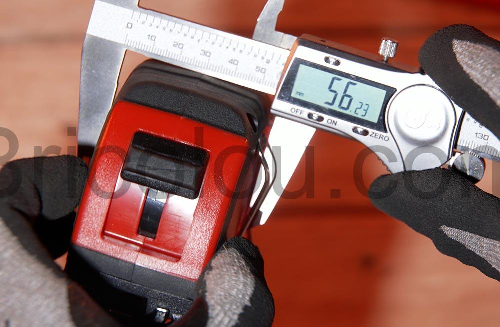 Milwaukee 8 metres ruban stud epaisseur Milwaukee 8 metres ruban stud épaisseur