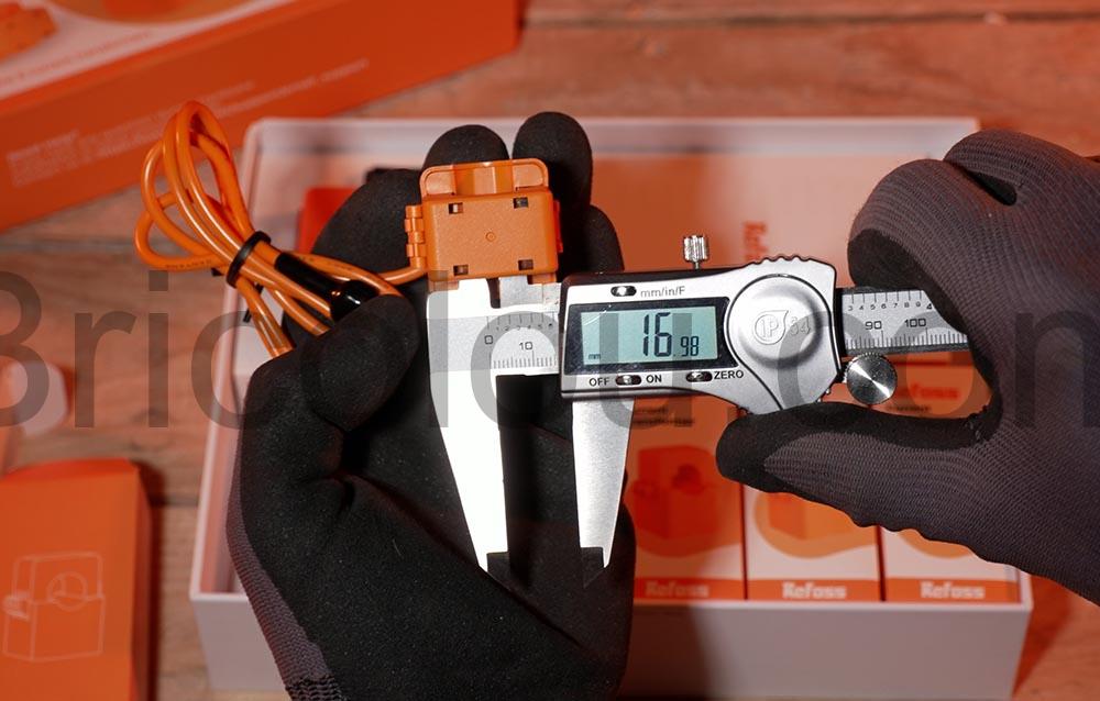 Refoss EM06 Compteur Energie Electrique Connecte Wi Fi 3 Phases 6 Canaux de Mesure 16 mm Refoss EM06 Compteur Énergie Électrique Connecté Wi-Fi 3 Phases 6 Canaux de Mesure 16 mm