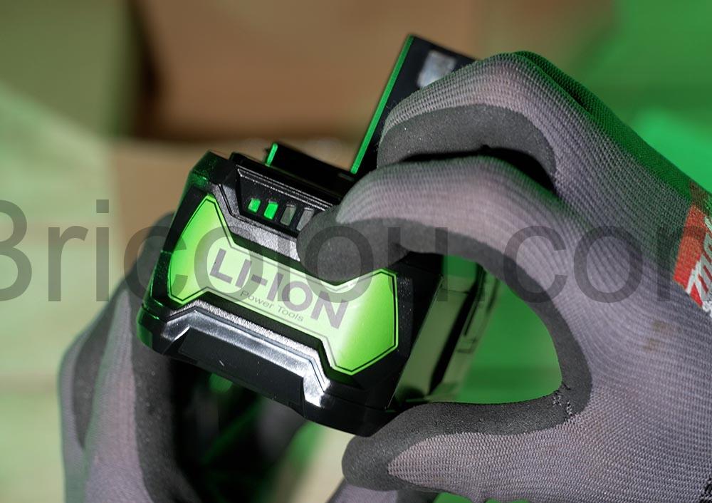 Batterie Rechange compatible pour Ryobi 18V 5.5Ah temoin LED Batterie Rechange compatible pour Ryobi 18V 5.5Ah temoin LED