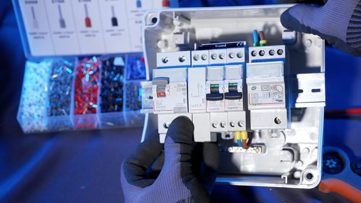 Comment assembler un boitier de securite solaire AC aux normes NF thumb 2 Comment assembler un boitier de sécurité solaire AC aux normes NF