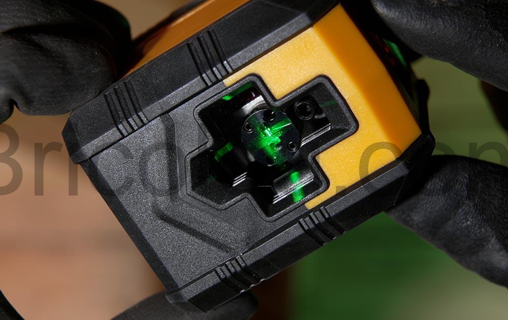 Nikotek Niveau Laser Auto nivelant Faisceau Vert Croise fenetre Nikotek Niveau Laser Auto-nivelant Faisceau Vert Croisé fenetre