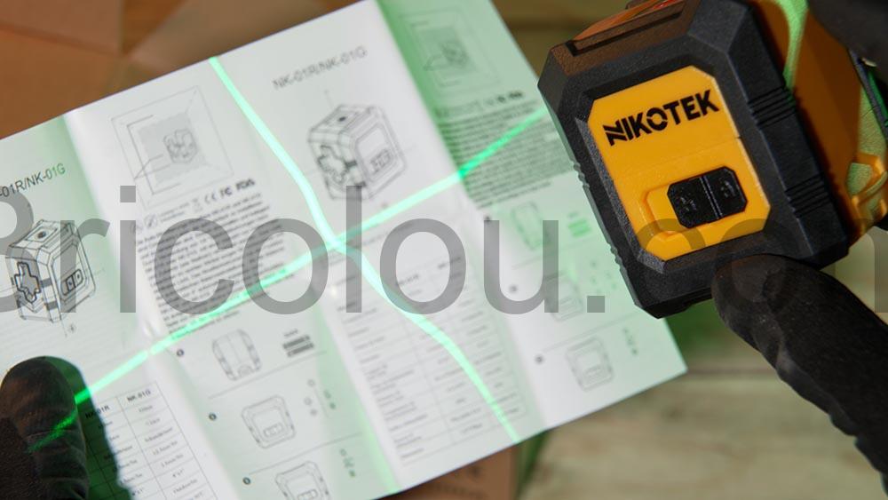 Nikotek Niveau Laser Auto nivelant Faisceau Vert Croise puissant Nikotek Niveau Laser Auto-nivelant Faisceau Vert Croisé puissant