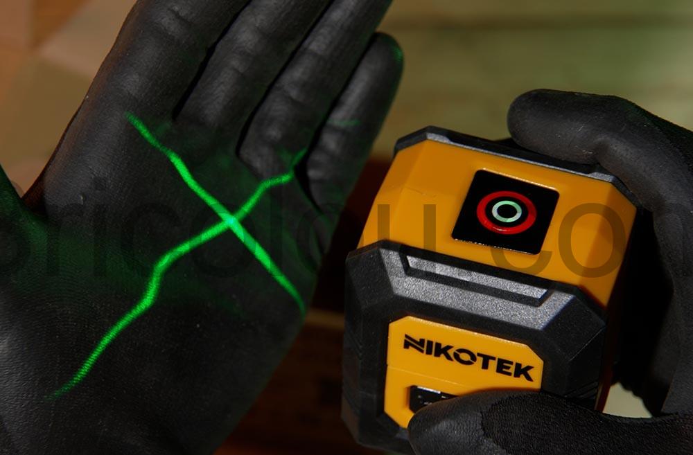 Nikotek Niveau Laser Auto nivelant Faisceau Vert Nikotek Niveau Laser Auto-nivelant Faisceau Vert Croix
