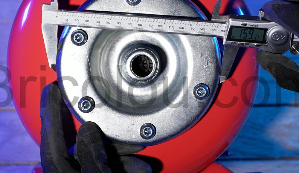 WilTec 24 Litres vase ballon dexpansion pour pompe diametre WilTec 24 Litres vase ballon d'expansion pour pompe diametre