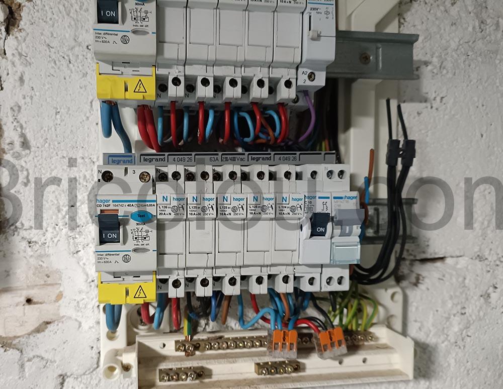 Hager Disjoncteur 16a 3ka courbe c MFN716 DIN tableau Hager Disjoncteur 16a 3ka courbe c MFN716 DIN tableau