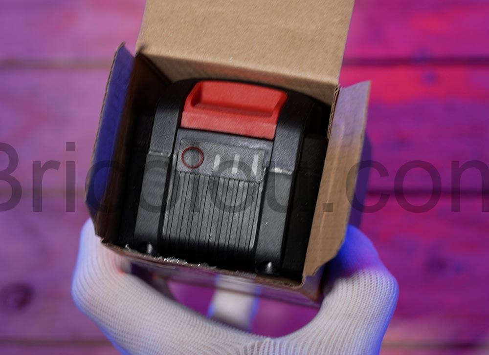 Batterie HYCHIKA 4000mAh 18V lithium boite Batterie HYCHIKA 4000mAh 18V lithium boite